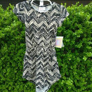 New LulaRoe Mae Dress Size 2T With Pockets